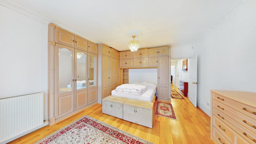 Charming 1-Bedroom Apartment to Rent in Prime West Hampstead Broadhurst Gardens, West Hampstead